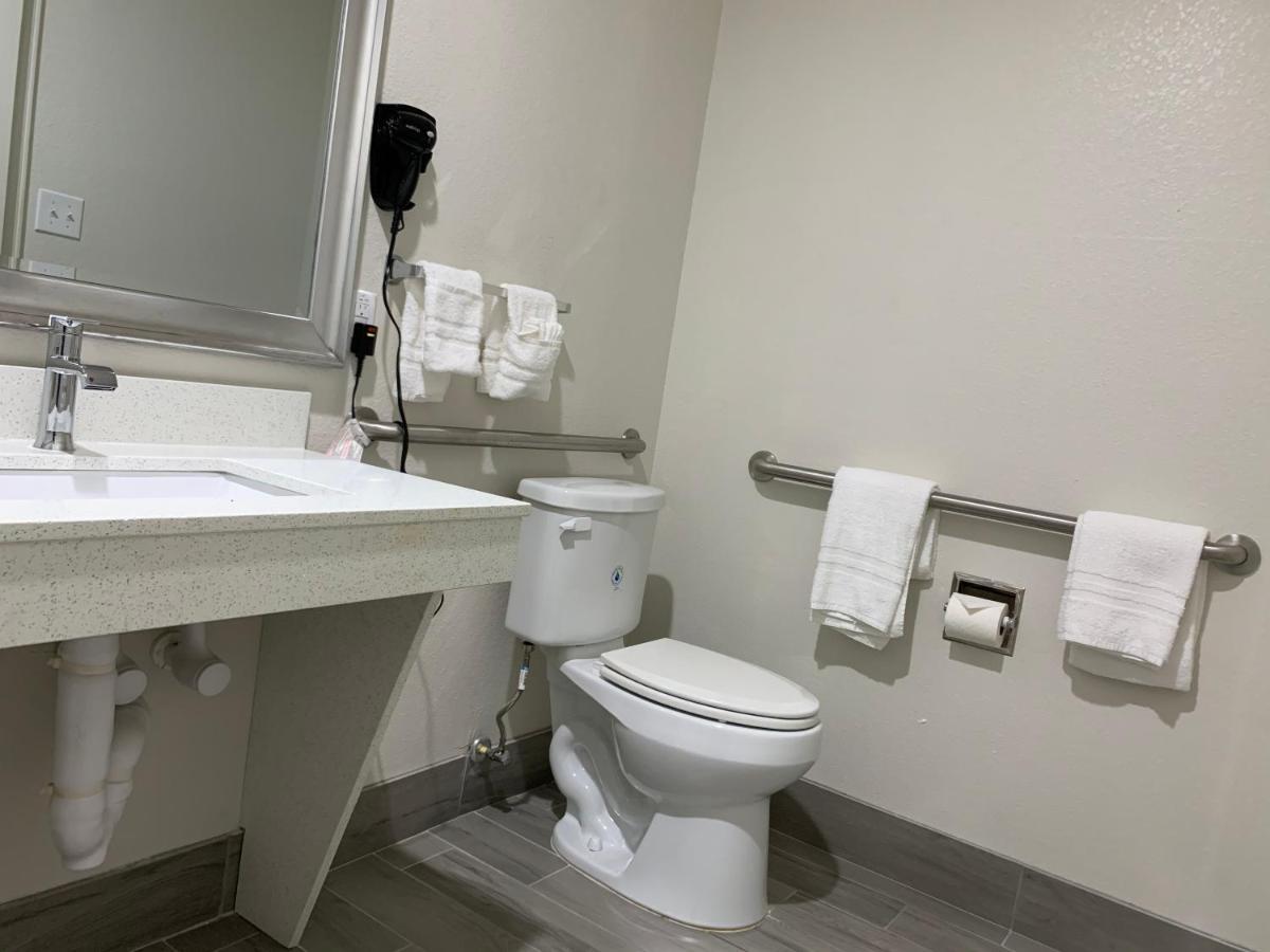 Scottish Inn & Suites - Iah Airport Humble Eksteriør billede