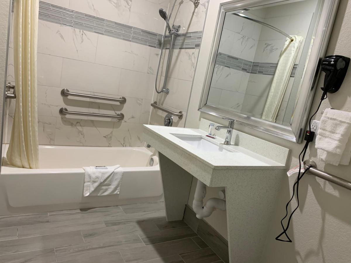 Scottish Inn & Suites - Iah Airport Humble Eksteriør billede